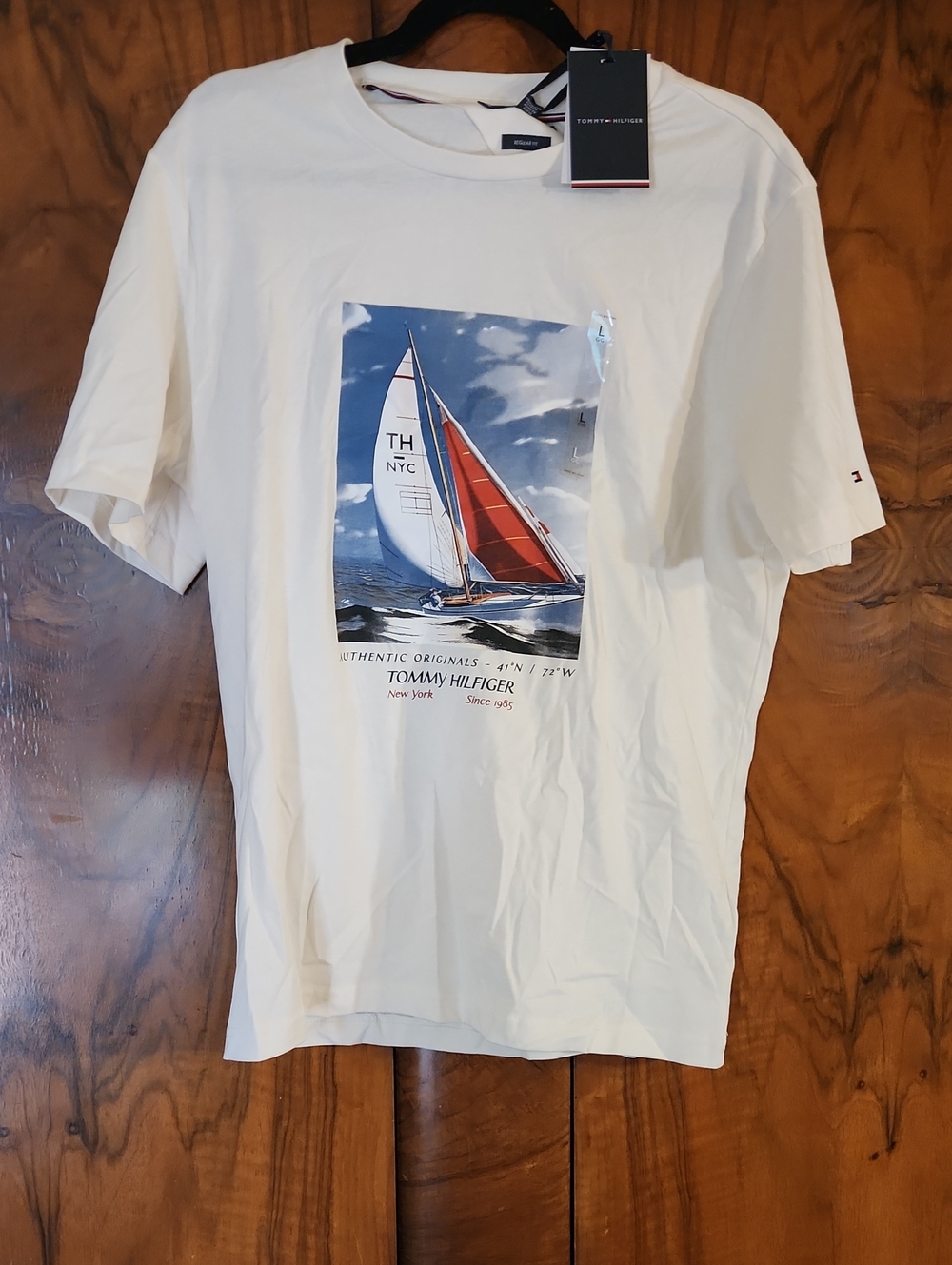 Tommy Hilfiger White Tee with Red & Blue Sailboat Print Mens Size L